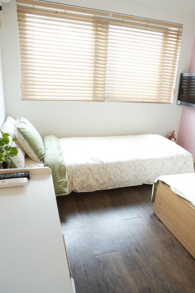 Pencil Hongdae Hotel 2*