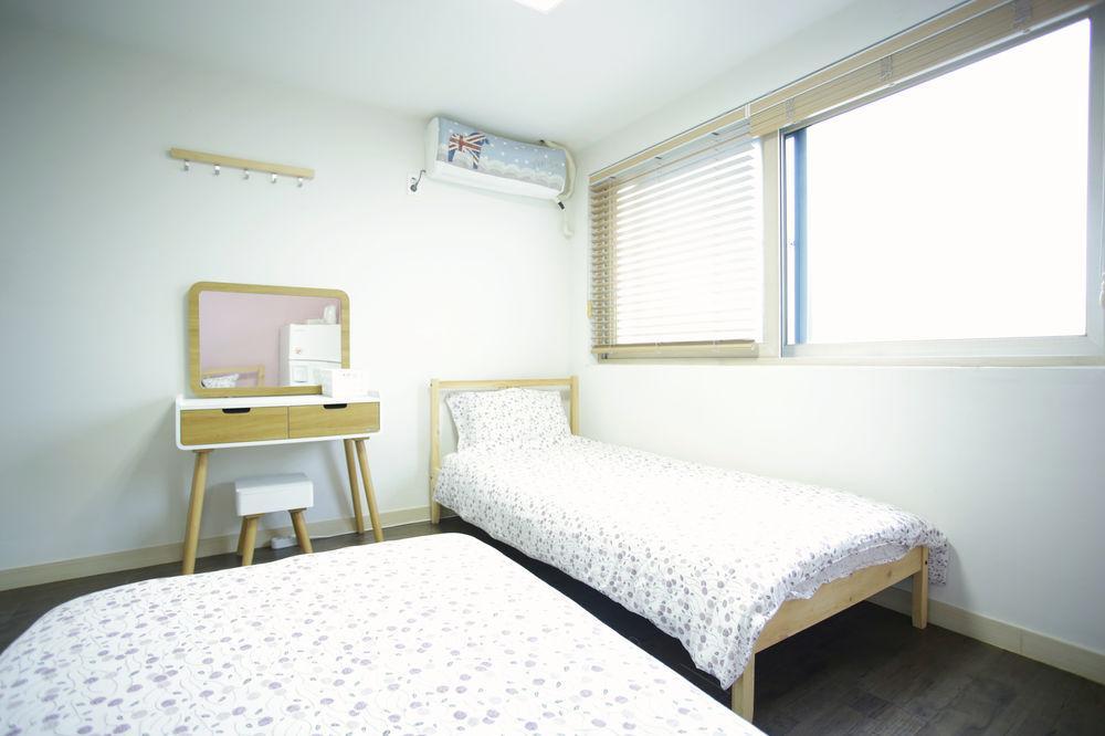 Pencil Hongdae Hotel 2*