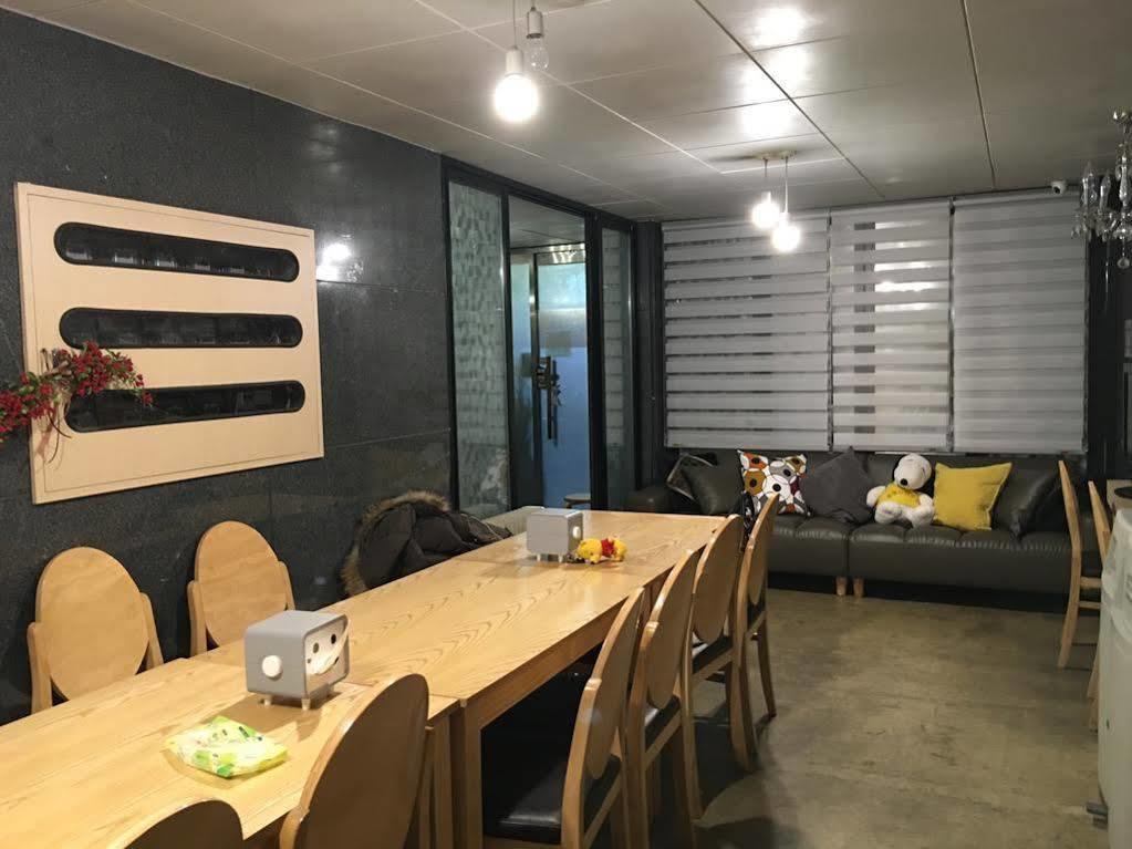 Hotel Pencil Hongdae